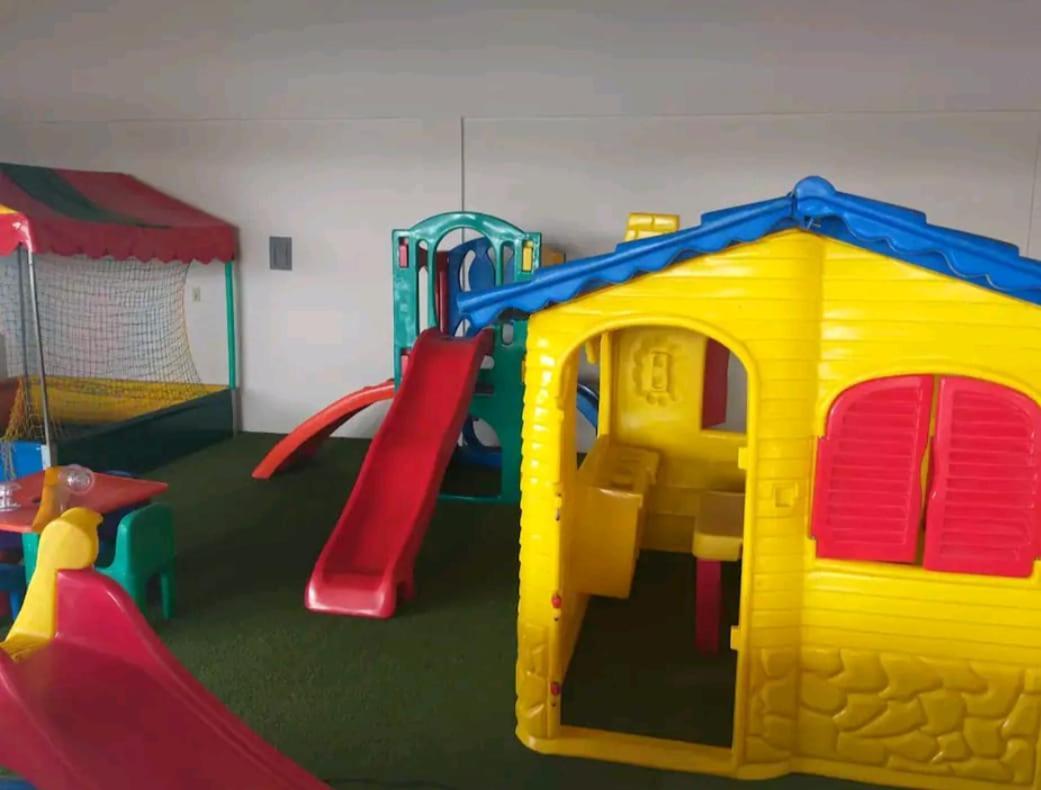 Diroma Fiori 38 Lazer E Diversao Incluso Roupa De Cama E Banho