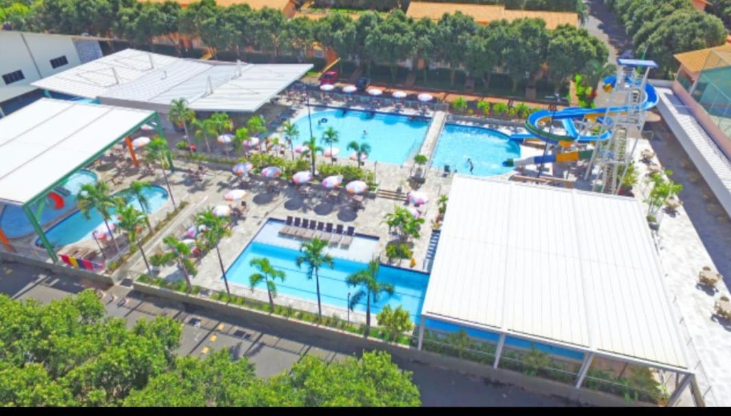 Diroma Fiori 38 Lazer E Diversao Incluso Roupa De Cama E Banho Caldas Novas