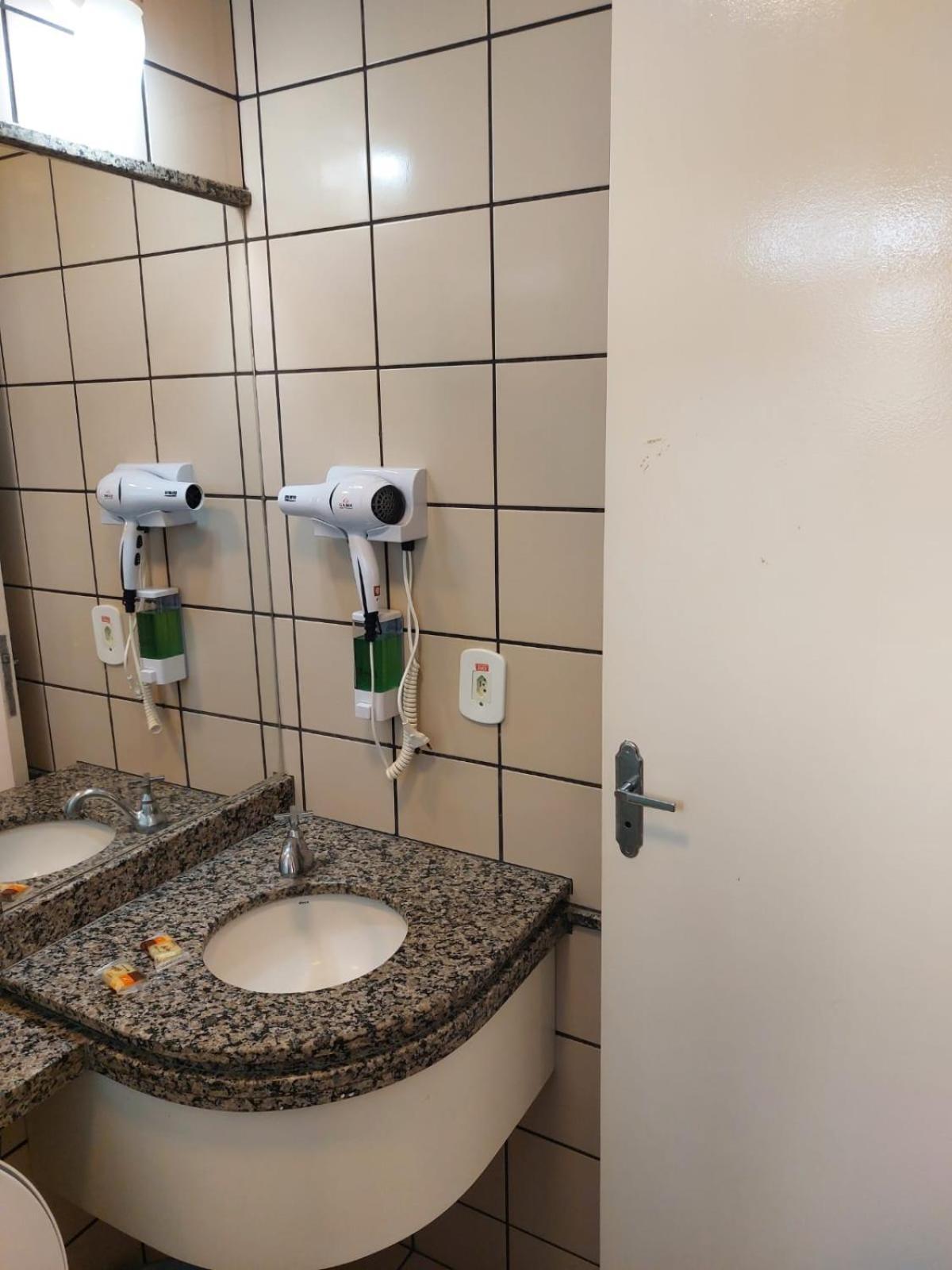 Diroma Fiori 38 Lazer E Diversao Incluso Roupa De Cama E Banho Caldas Novas